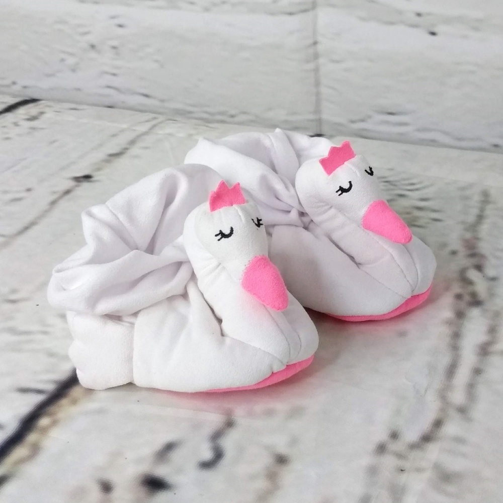 Cloud Island Baby Girl Swan Crib Booties - Picture 1 of 6
